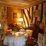 D'hotes Au Fil De L'eau Bed & Breakfast 3*