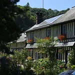 D'hotes Au Fil De L'eau Bed & Breakfast 3*