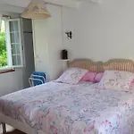 D'hotes Au Fil De L'eau Bed & Breakfast 3*