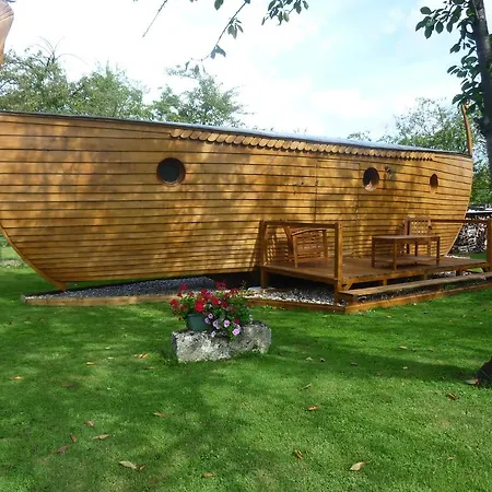 Oda ve Kahvaltı D'hotes Au Fil De L'eau