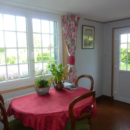 Oda ve Kahvaltı D'hotes Au Fil De L'eau Jumièges