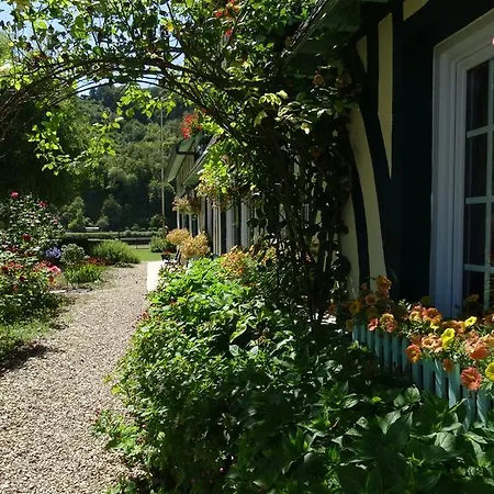 Oda ve Kahvaltı D'hotes Au Fil De L'eau